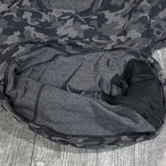 Lululemon Close to Crossing Long Sleeve Rulu [1641] - Picture 7 of 8